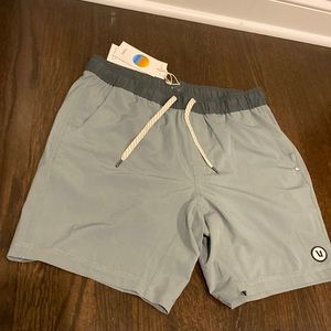 Brand New Vuori Men’s Athletic Shorts